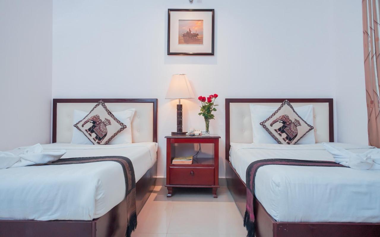 Silver Mounts Hotel Пномпень Екстер'єр фото
